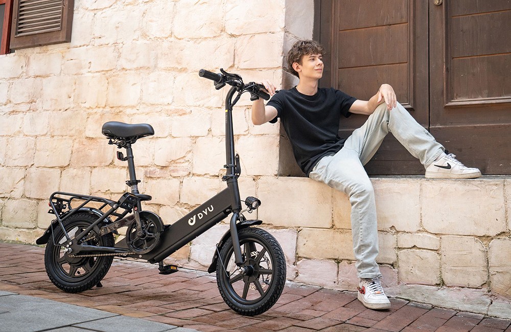 DYU C3 Folding Electric Bike  250W Motor  36V 7 5AH Battery  14 Inch Tires  25km/h Max Speed  37km Range  Front 